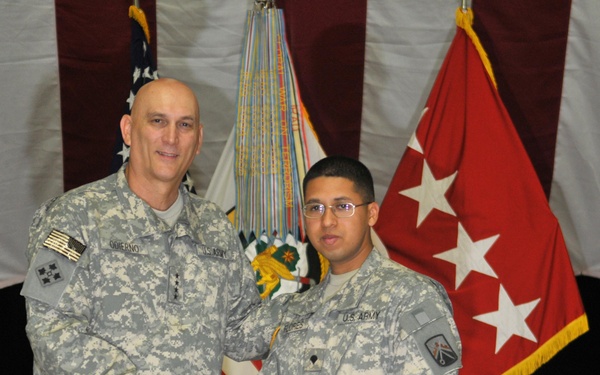 Peru native becomes citizen during mass naturalization at Baghdad