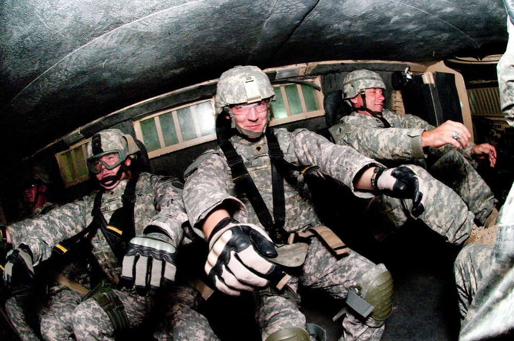 Paratroopers get rollover training in Kuwait