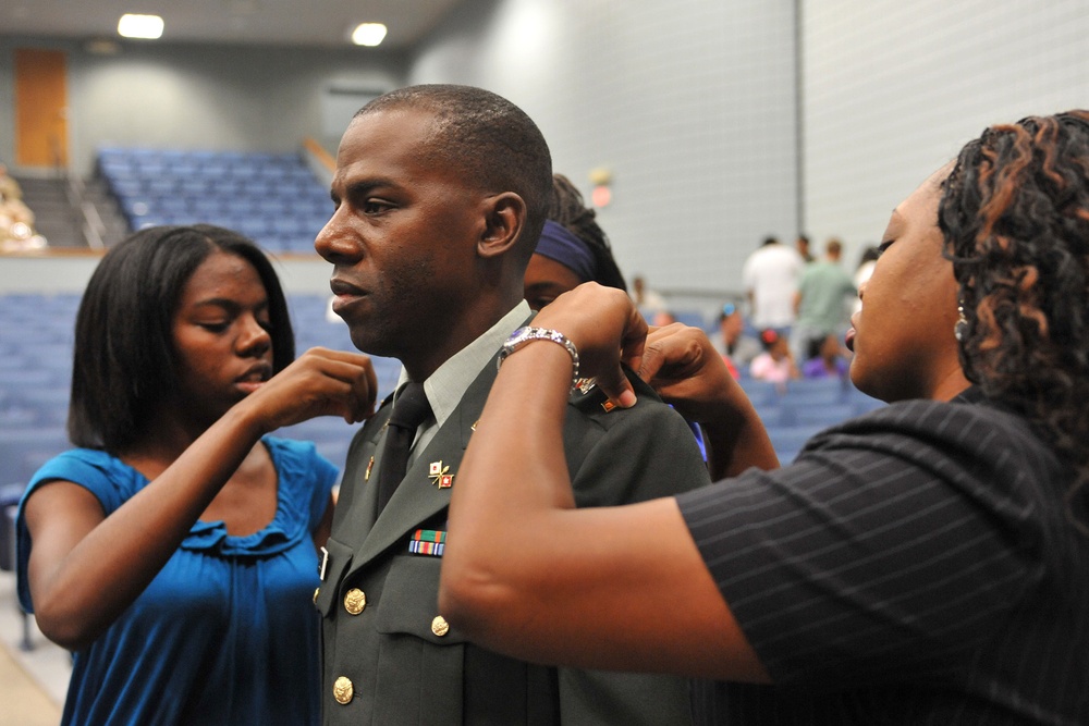 Louisiana Army National Guard welcomes 25 new officers