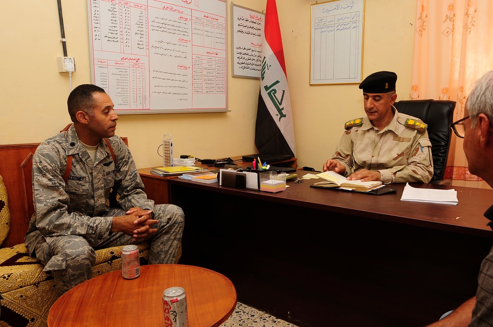 Ali Airmen Provide Comfort to the 10th Iraqi Army Division