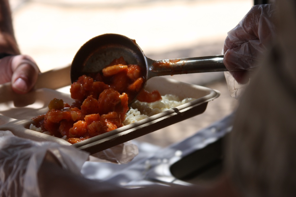 Food Service Marines Serve Hot Food, Increase Morale During Training