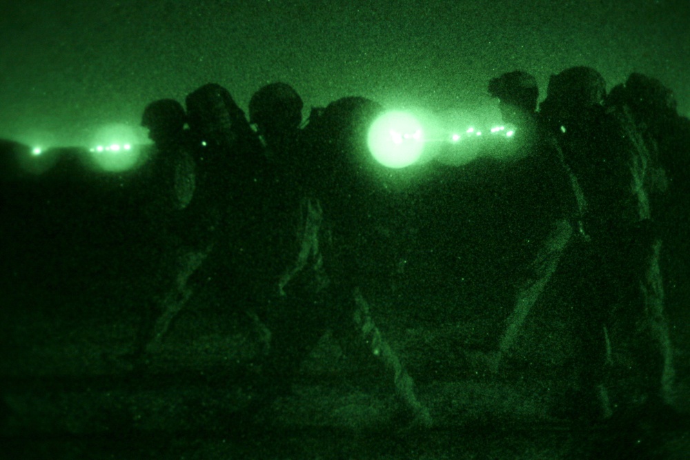 22nd Expeditionary Unit Marines and Sailors conduct hike