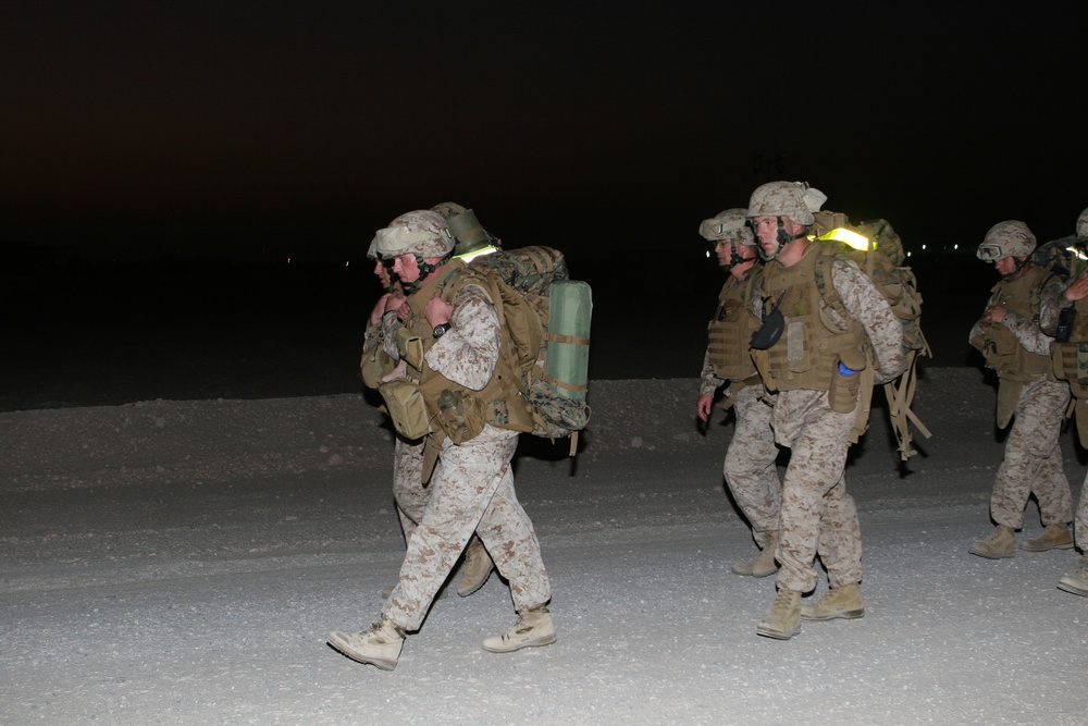 22nd Expeditionary Unit Marines and Sailors conduct hike