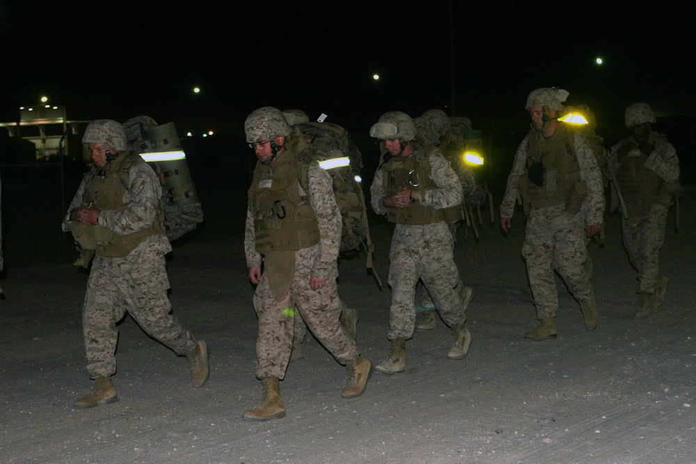 22nd Expeditionary Unit Marines and Sailors conduct hike