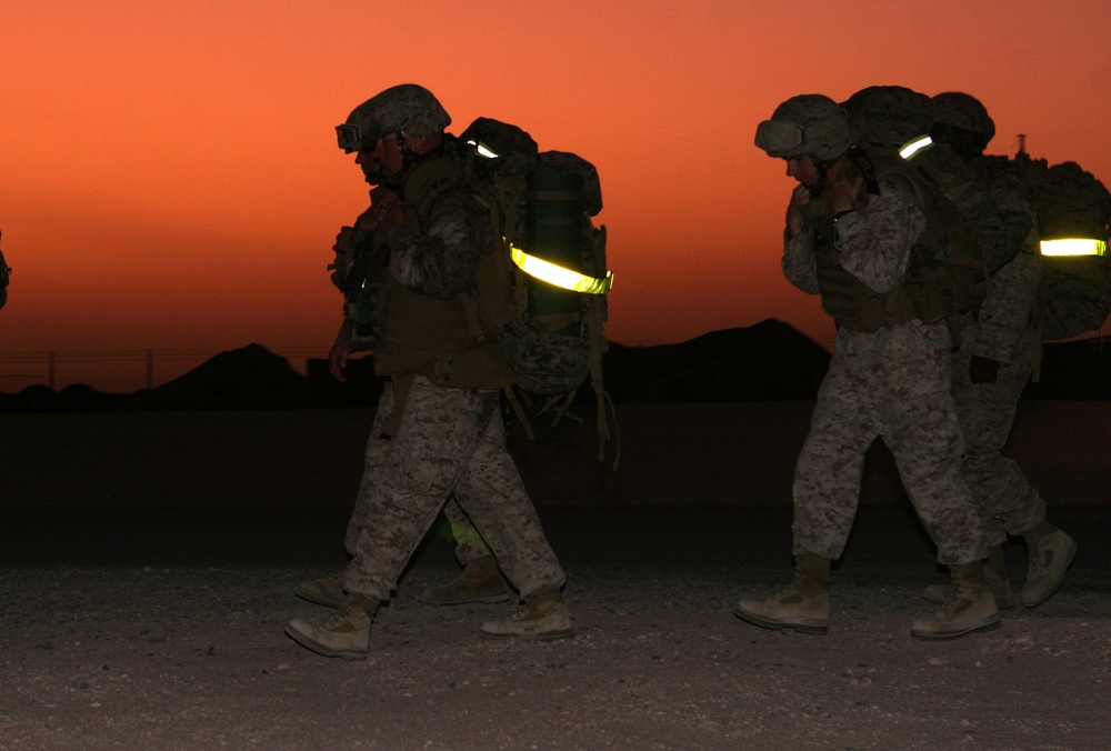 22nd Expeditionary Unit Marines and Sailors conduct hike