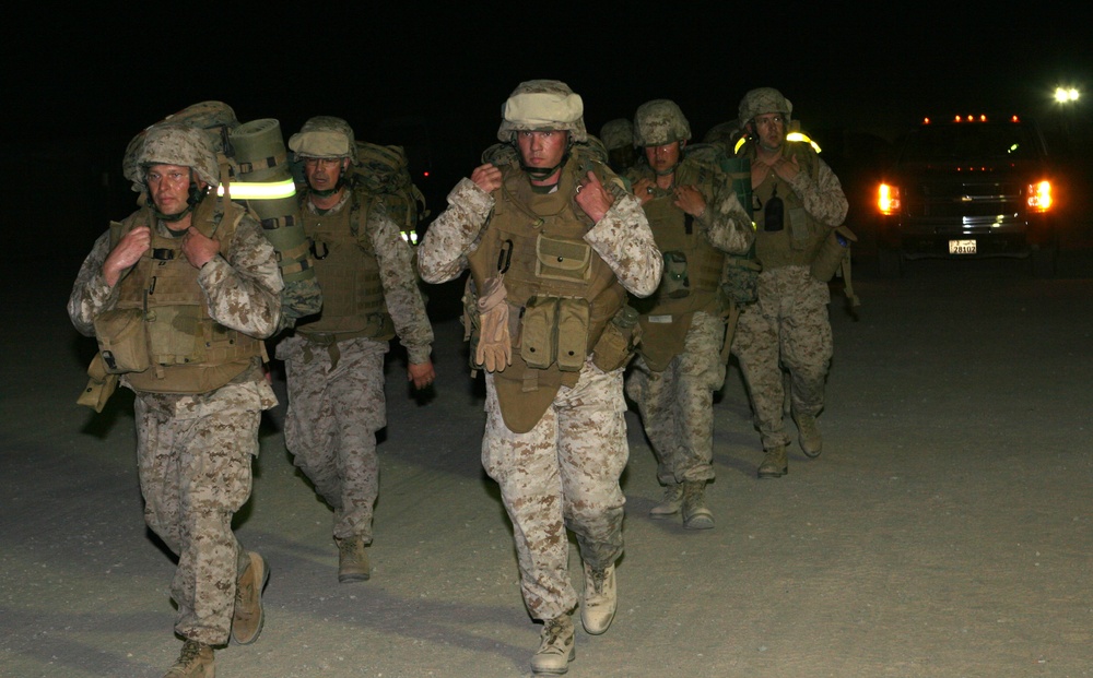 22nd Expeditionary Unit Marines and Sailors conduct hike