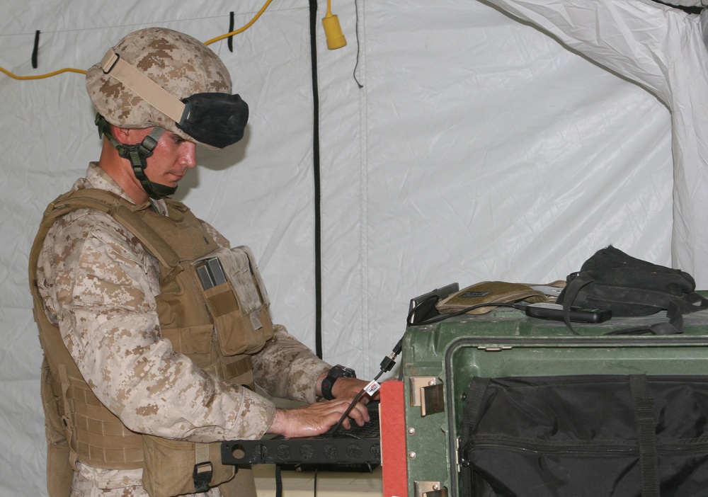 22nd Marine Expeditionary Unit conducts command post exercise