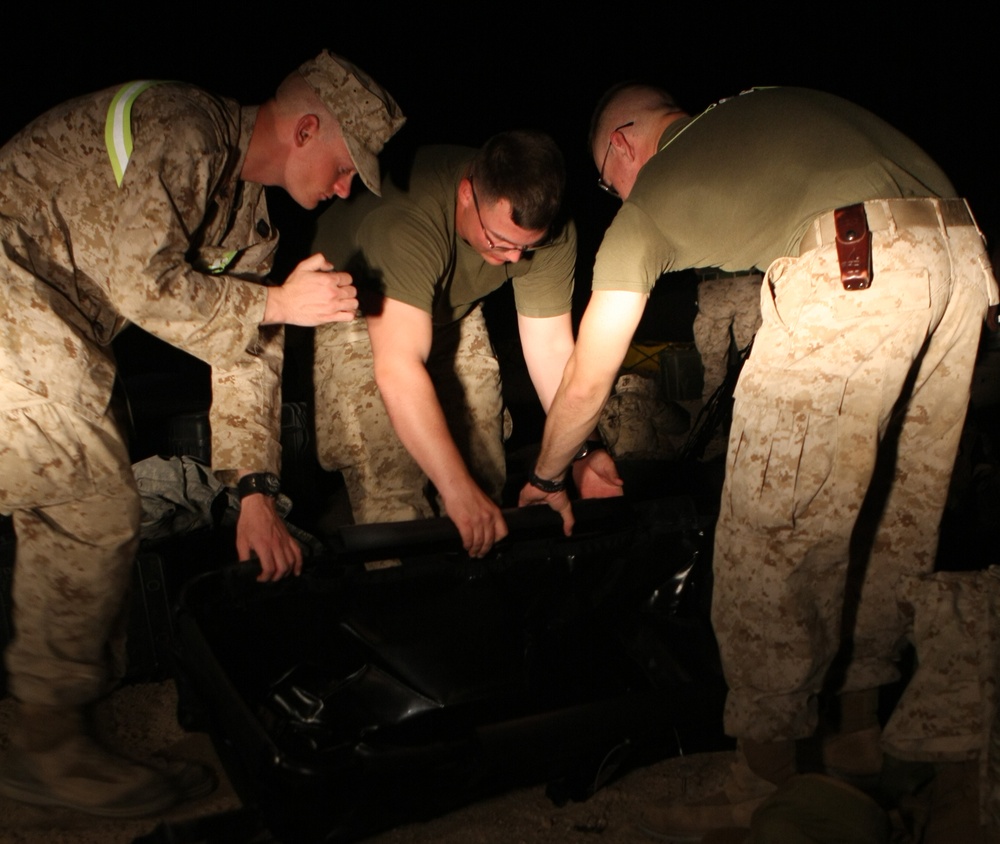 22nd Marine Expeditionary Unit Marines join Army in joint chemical training