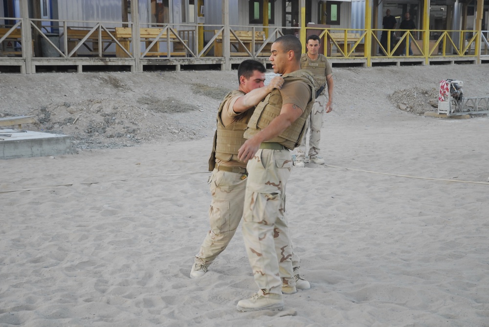 Seabees practice hand to hand combat