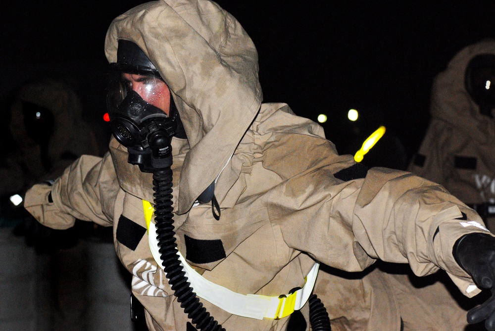 Alabama Guardsmen perform Chemical Training with Marine Expeditionary Unit