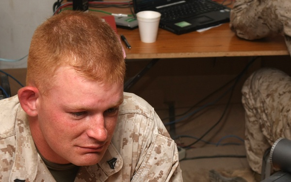 22nd MEU and USO Help Dads 'be There' for Their Children