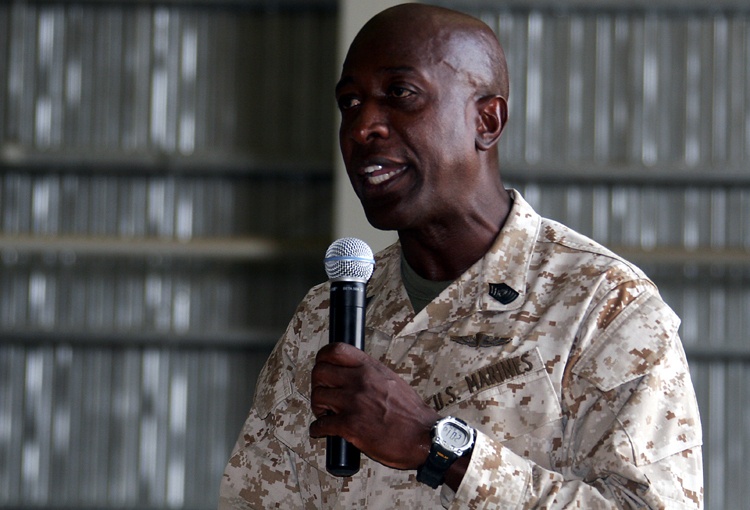 Marine commandant speaks to troop in Afghanistan