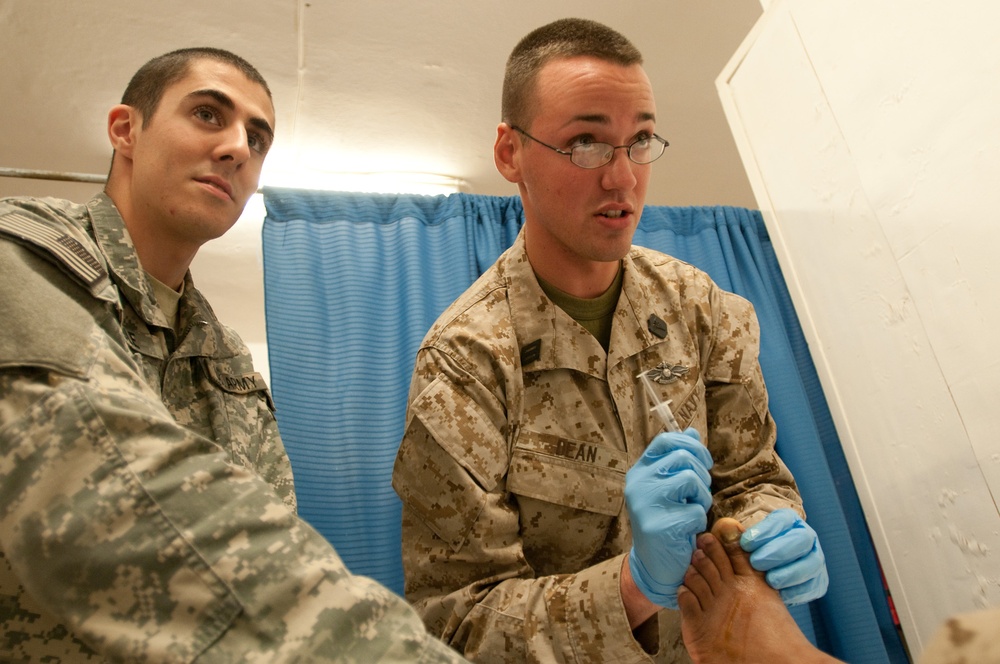 Paratrooper medics replace corpsmen at Camp Ramadi, Iraq