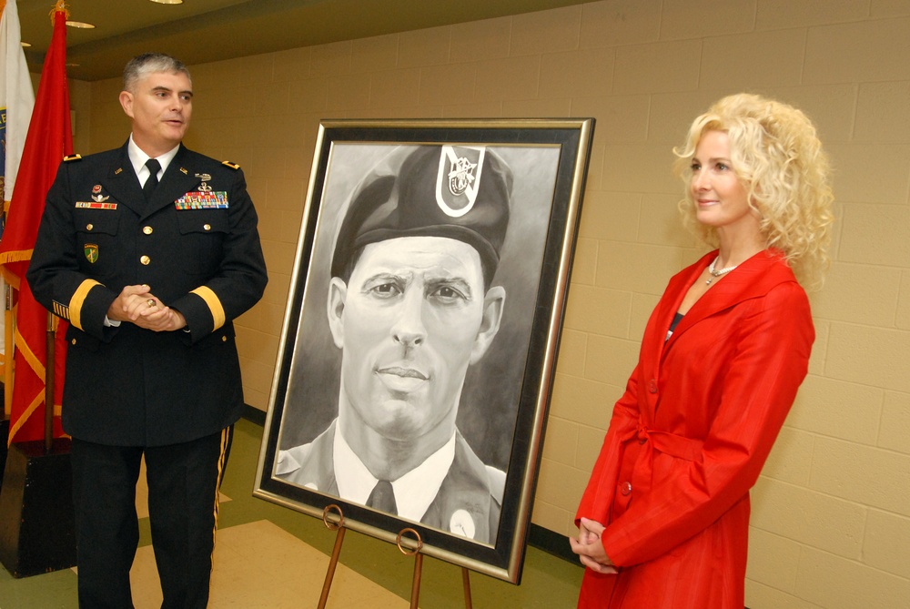 Soldier Memorialized at Army Reserve Center Dedication