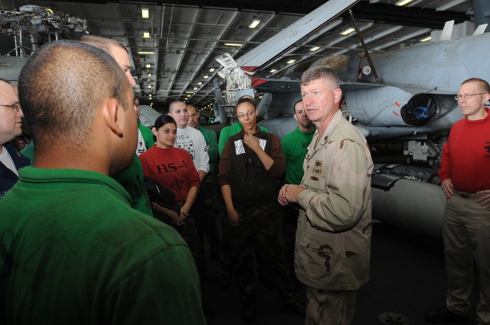 MCPON Rick West visits USS Ronald Reagan