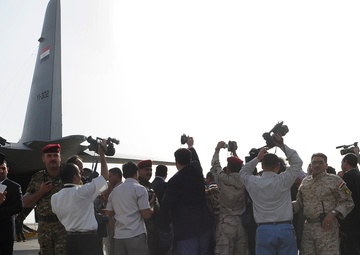 Prime Minister Maliki passes through Ali Base