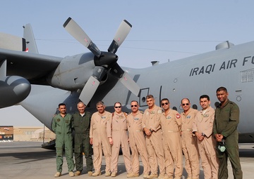 Prime Minister Maliki passes through Ali Base