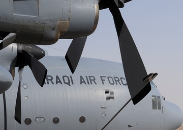 Prime Minister Maliki passes through Ali Base