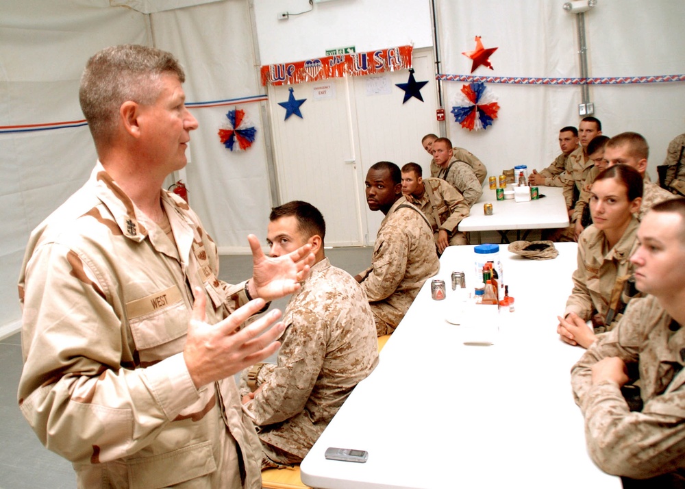 MCPON West Conducts Town Hall Meeting at Camp Leatherneck