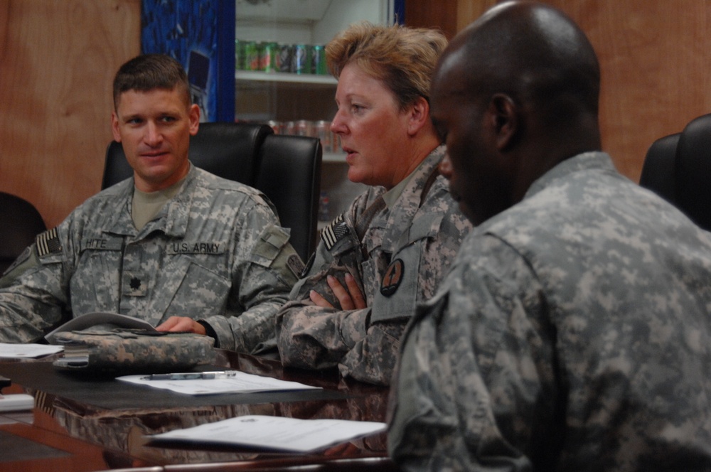 Brig. Gen. Heidi Brown visits FOB Delta