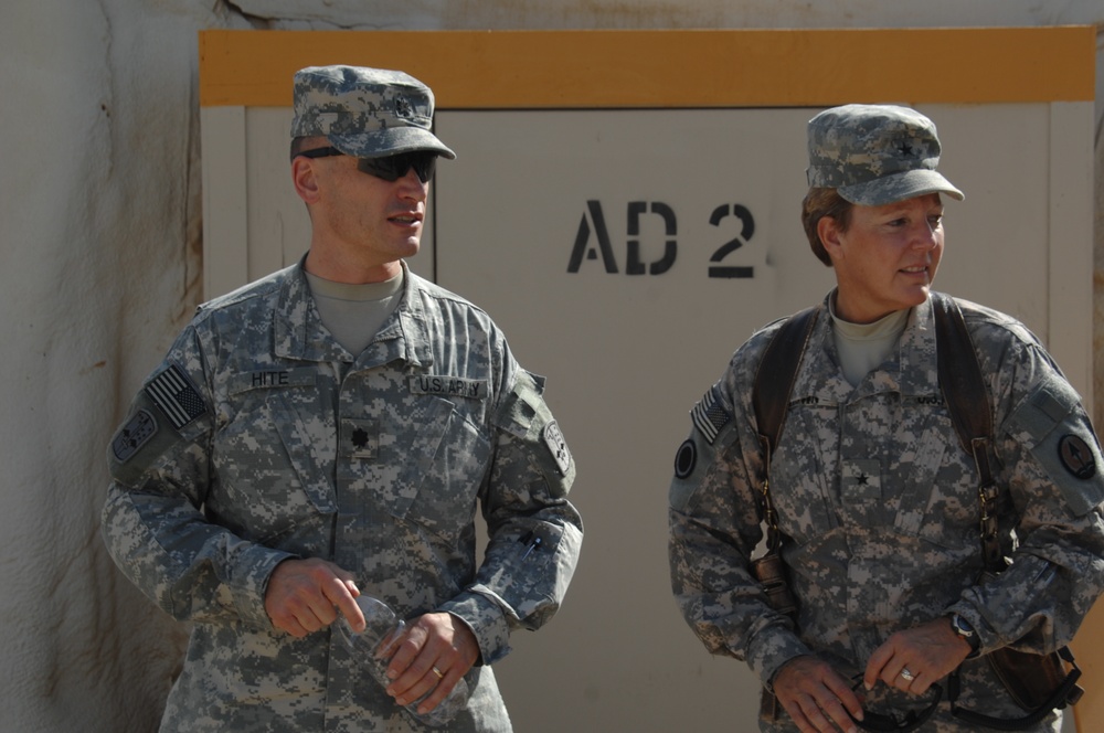 Brig. Gen. Heidi Brown visits FOB Delta