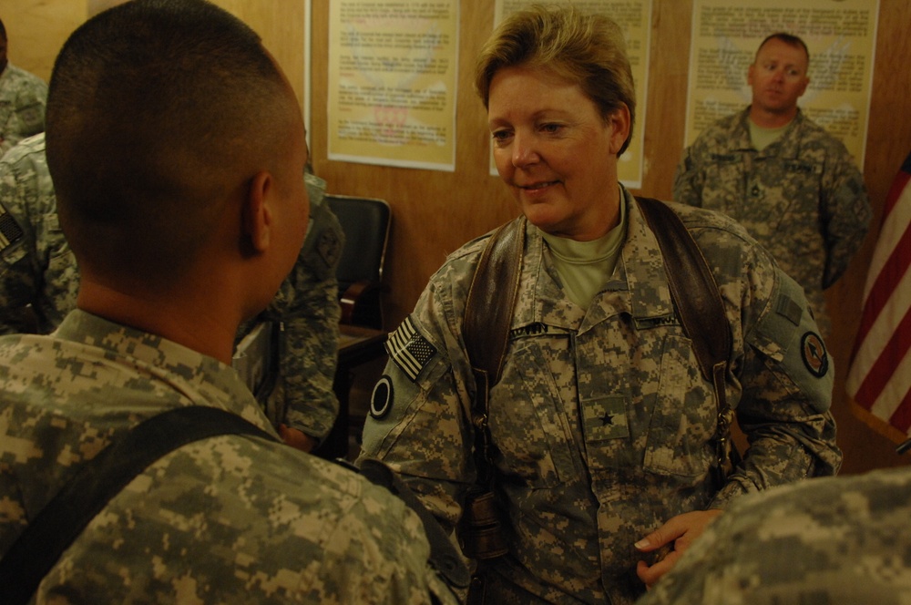 Brig. Gen. Heidi Brown visits FOB Delta