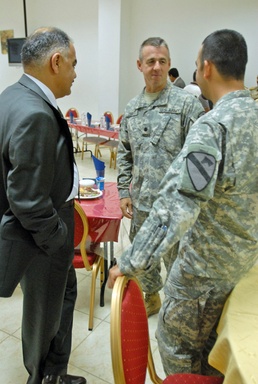 Celebrating our partnership: Army hosts Ramadan dinner