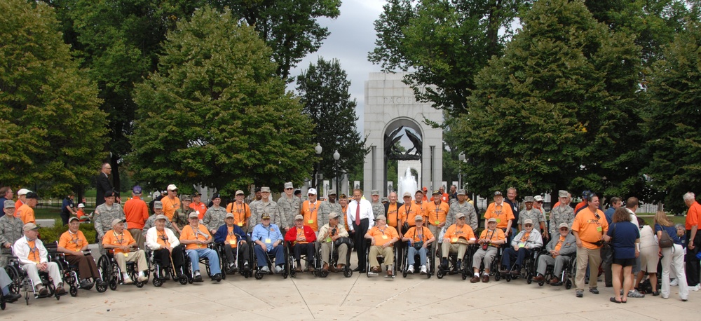 Soldiers Help Vets Tour DC