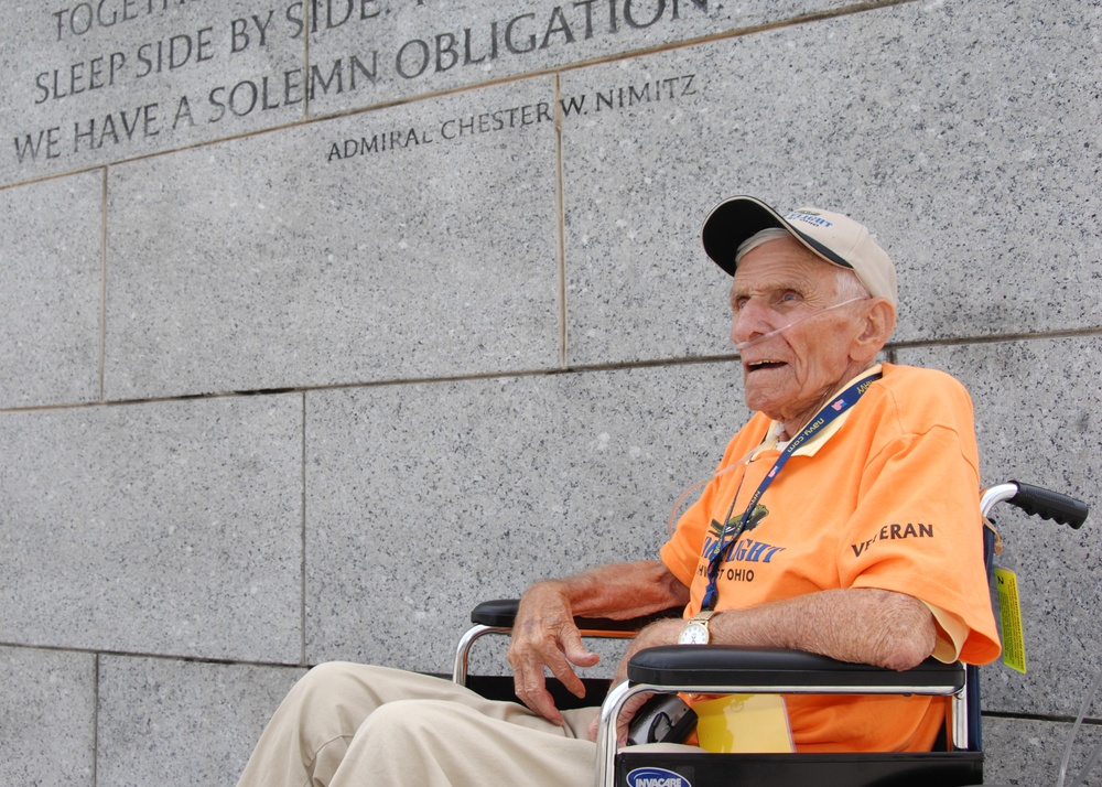 Soldiers Help Vets Tour DC