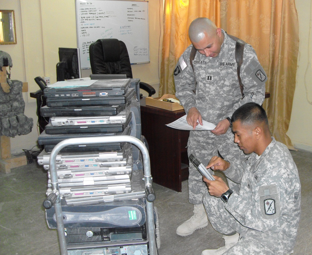 Finance Soldiers Prepare for U.S. Withdrawal