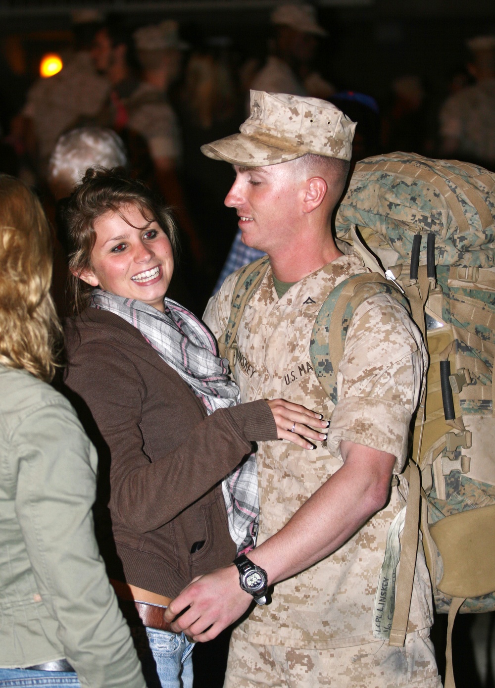 1/8 Marines and Sailors Return From Iraq