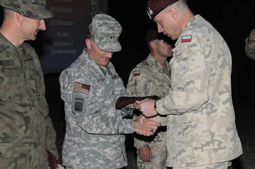 Polish soldiers honor famous 6th Airborne during ceremony