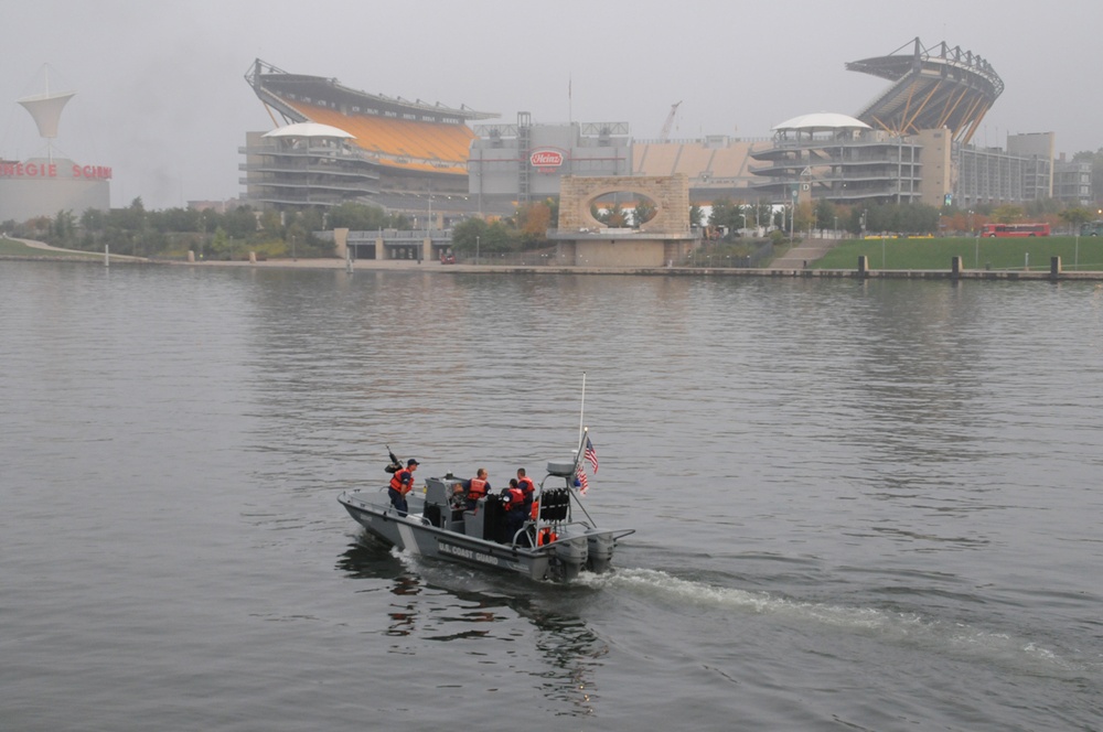 PSU Helps Patrol Rivers for the Pittsburgh Summit 2009