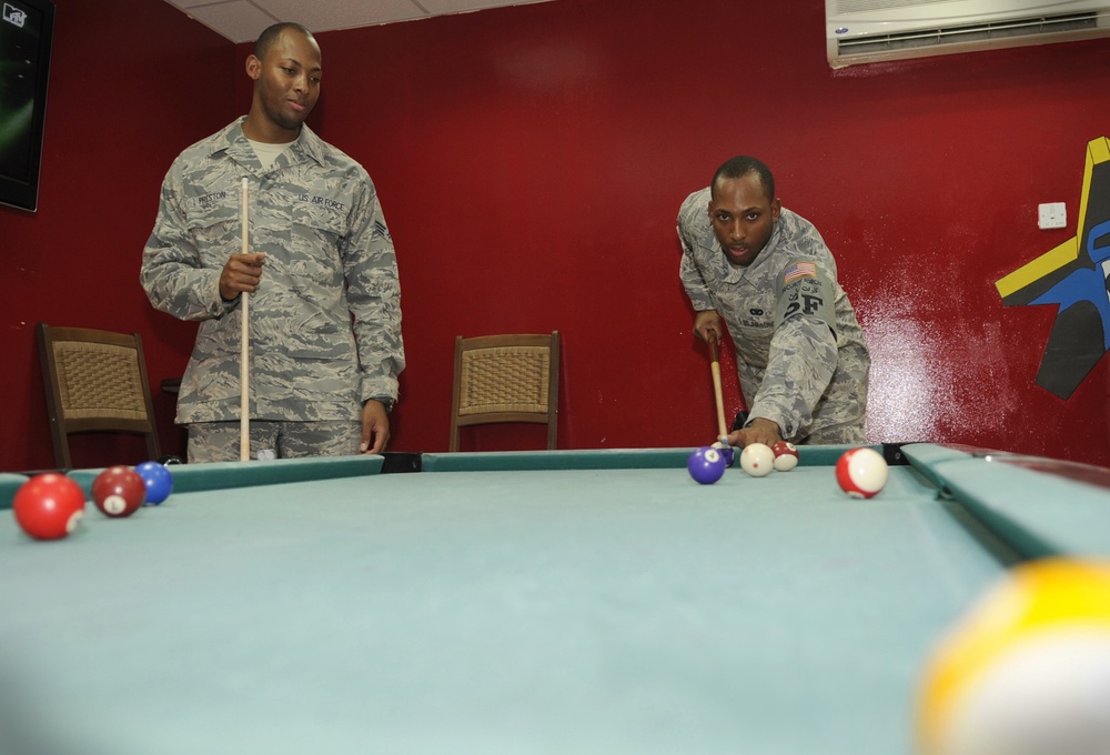 Twin Brothers Reunite at 380 AEW