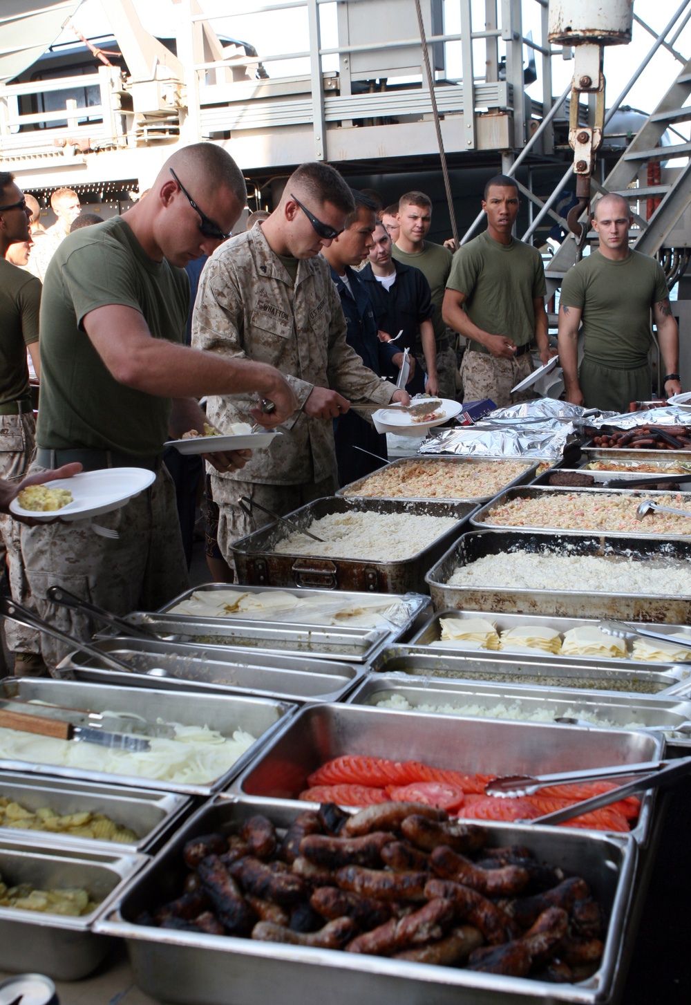 22nd MEU Marines, USS Fort McHenry Sailors enjoy 'Steel Beach' picnic