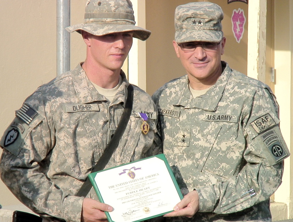 82nd Division Commander recognizes Paratroopers