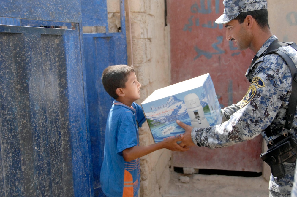 Water filter and purifier distribution