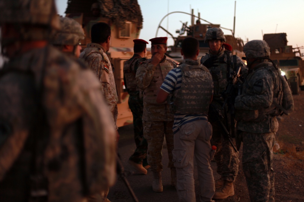 U.S., Iraqi soldiers conduct cordon and search mission near Kirkuk
