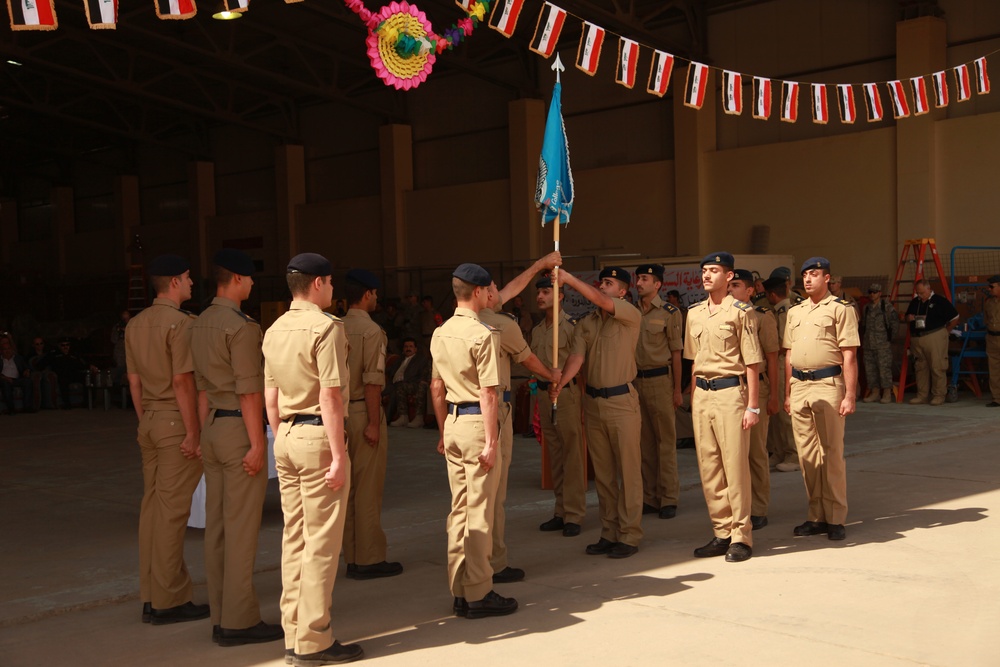 Iraqi airmen earn wings