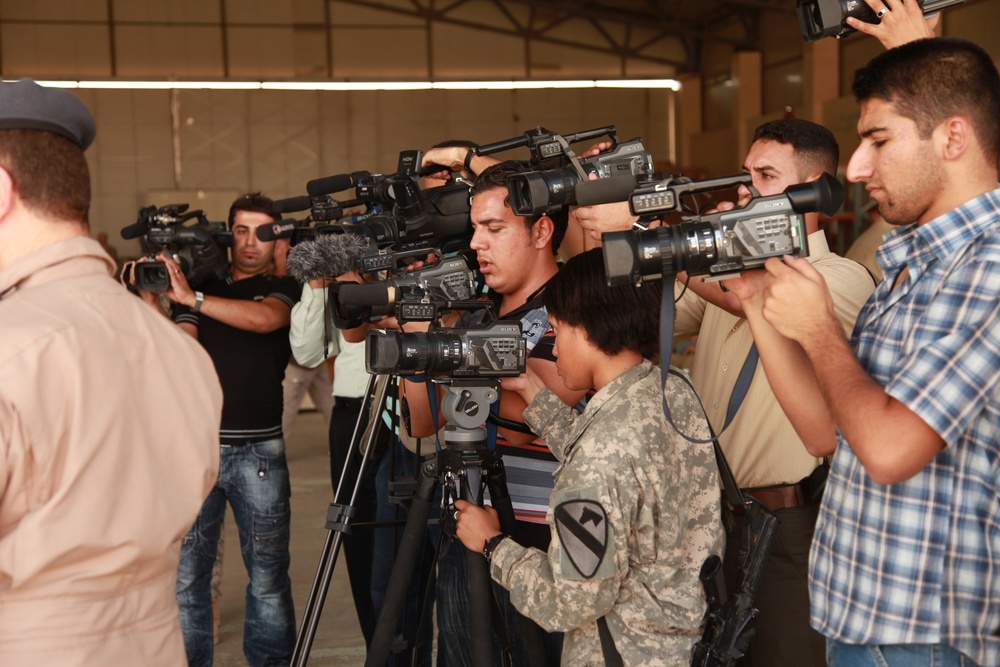 Iraqi airmen earn wings