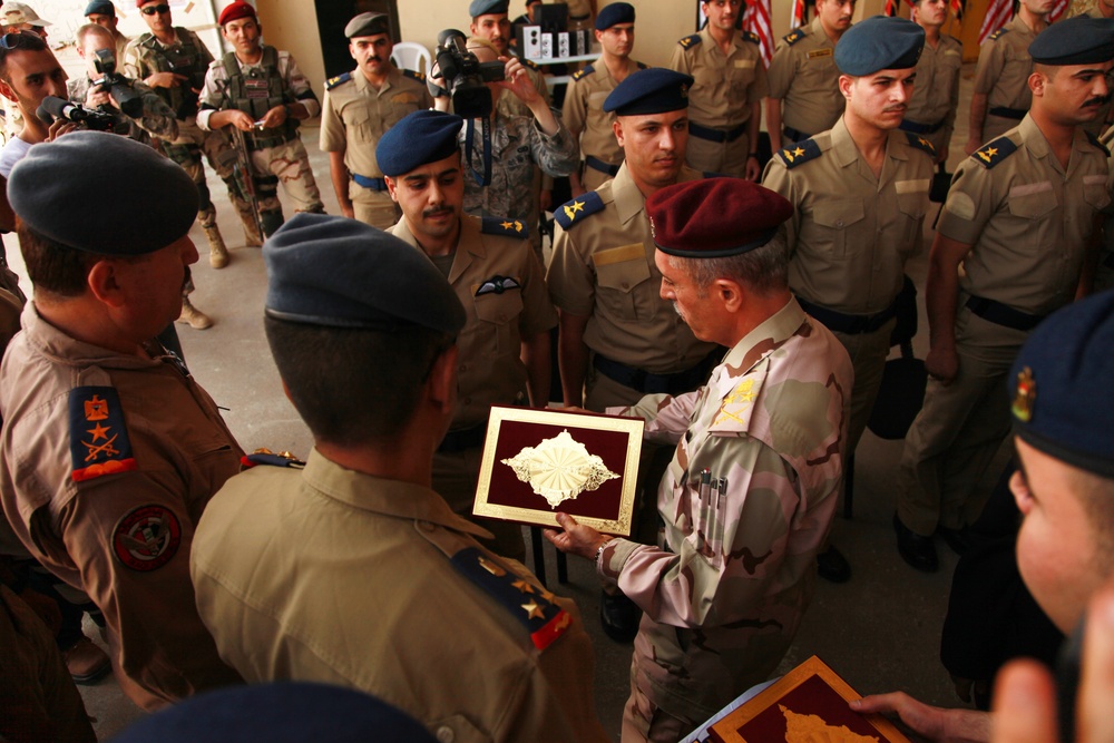 Iraqi airmen earn wings