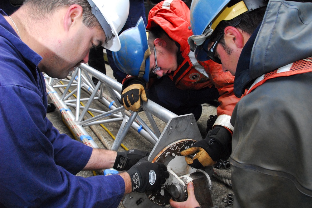 U.S. and Canadian Coast Guard Joint Oil Spill Response Exercise
