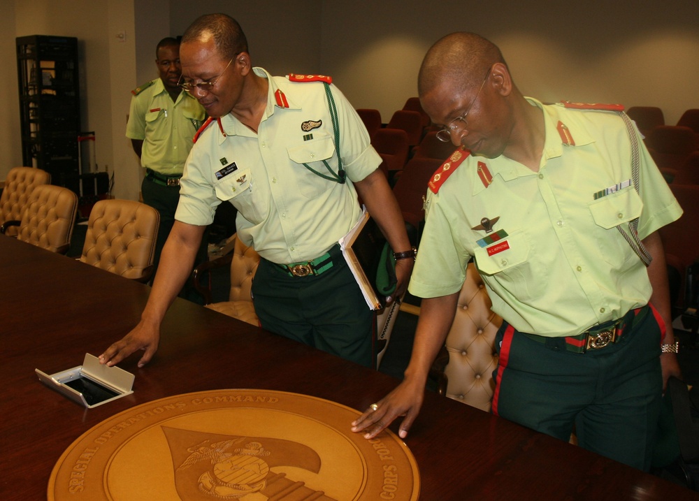 Botswana Defense Force Official Visits North Carolina Marines