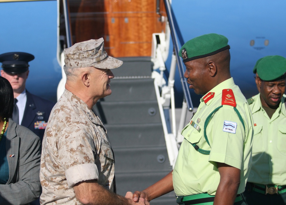 Botswana Defense Force Official Visits North Carolina Marines