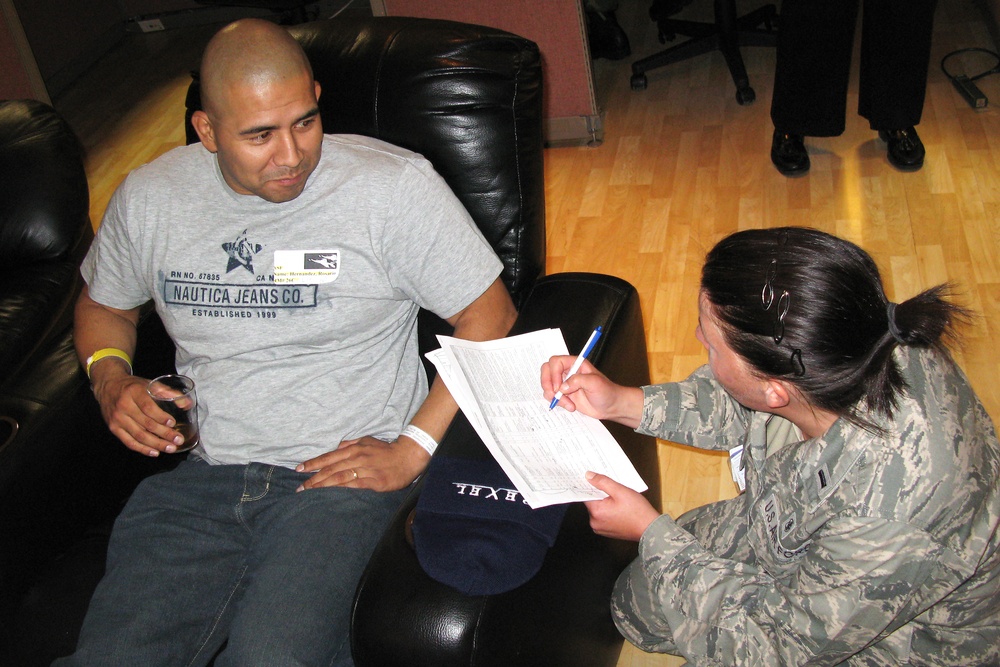 Wounded Warriors Get Heroes' Welcome at Andrews