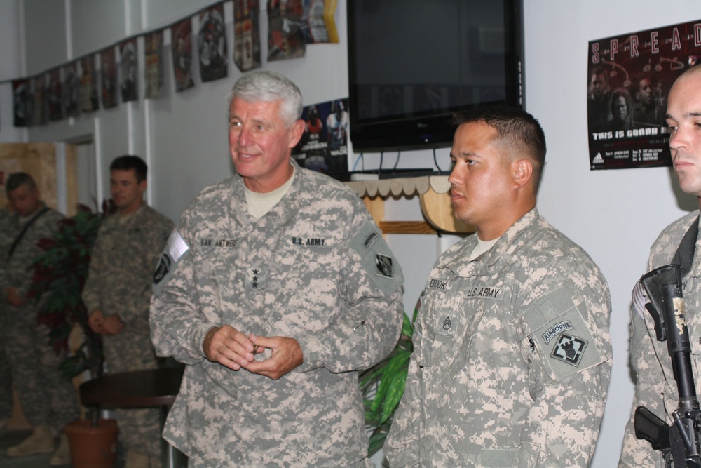 U.S. Army Chief of Engineers Briefed on Engineer Missions in Iraq