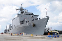 USS Cleveland, USS Rushmore Arrive in Guam