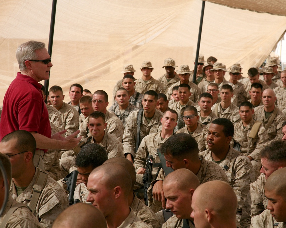 Secretary of the Navy Delivers Message to Service Members in Iraq: Stay Focused