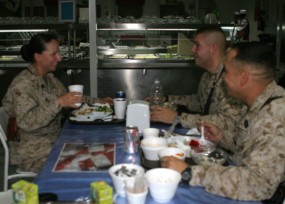 Same Time, Same Place: Siblings Dine Together Weekly in Iraq