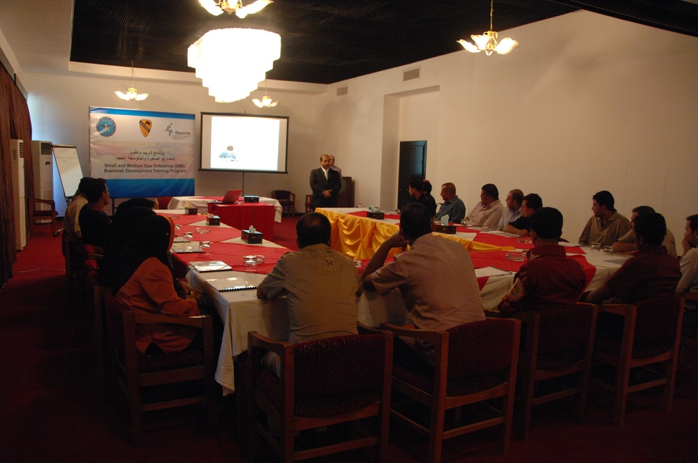 Iraqis participate in business training